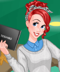 Princess College Day Dress Up Game